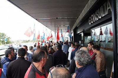 2016 04 27 ProtestaCIGsanidadePublicaCunqueiroVigo08.JPG